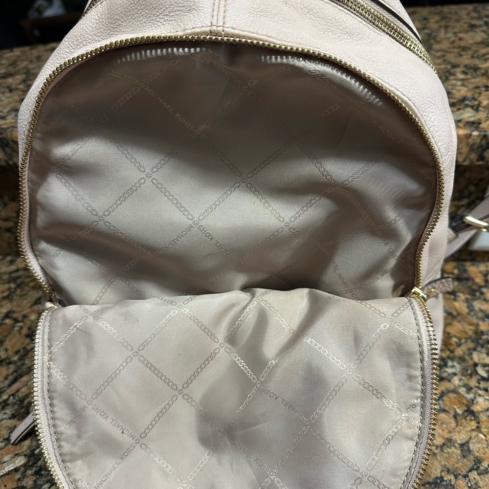 Authentic Michael Kors Beige Backpack and Wallet Set - Picture 3 of 11